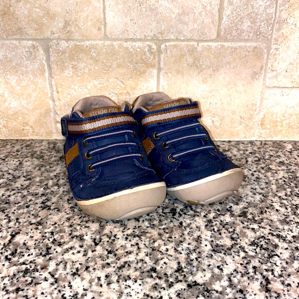 Stride Rite Baby/Toddler Sneaker Size 3.5 Extra Wide